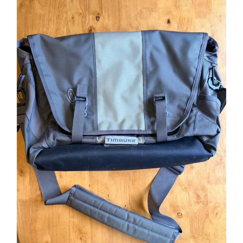 Timbuk2 Classic Messenger Bag Tan Brown Ballistic Nylon Laptop Commuter Bag